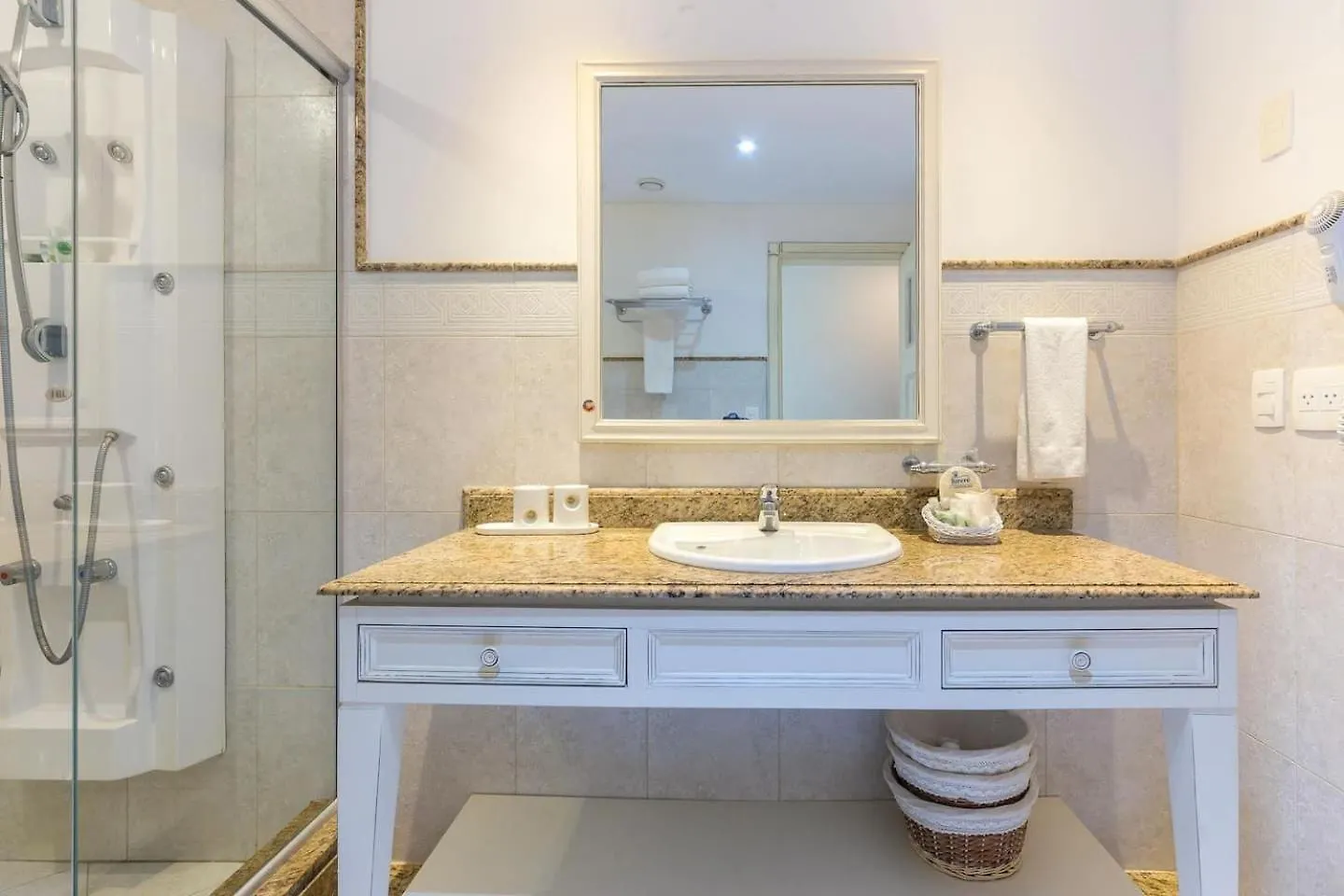 Cobertura luxuosa dentro de Resort - Direto com proprietário Florianópolis