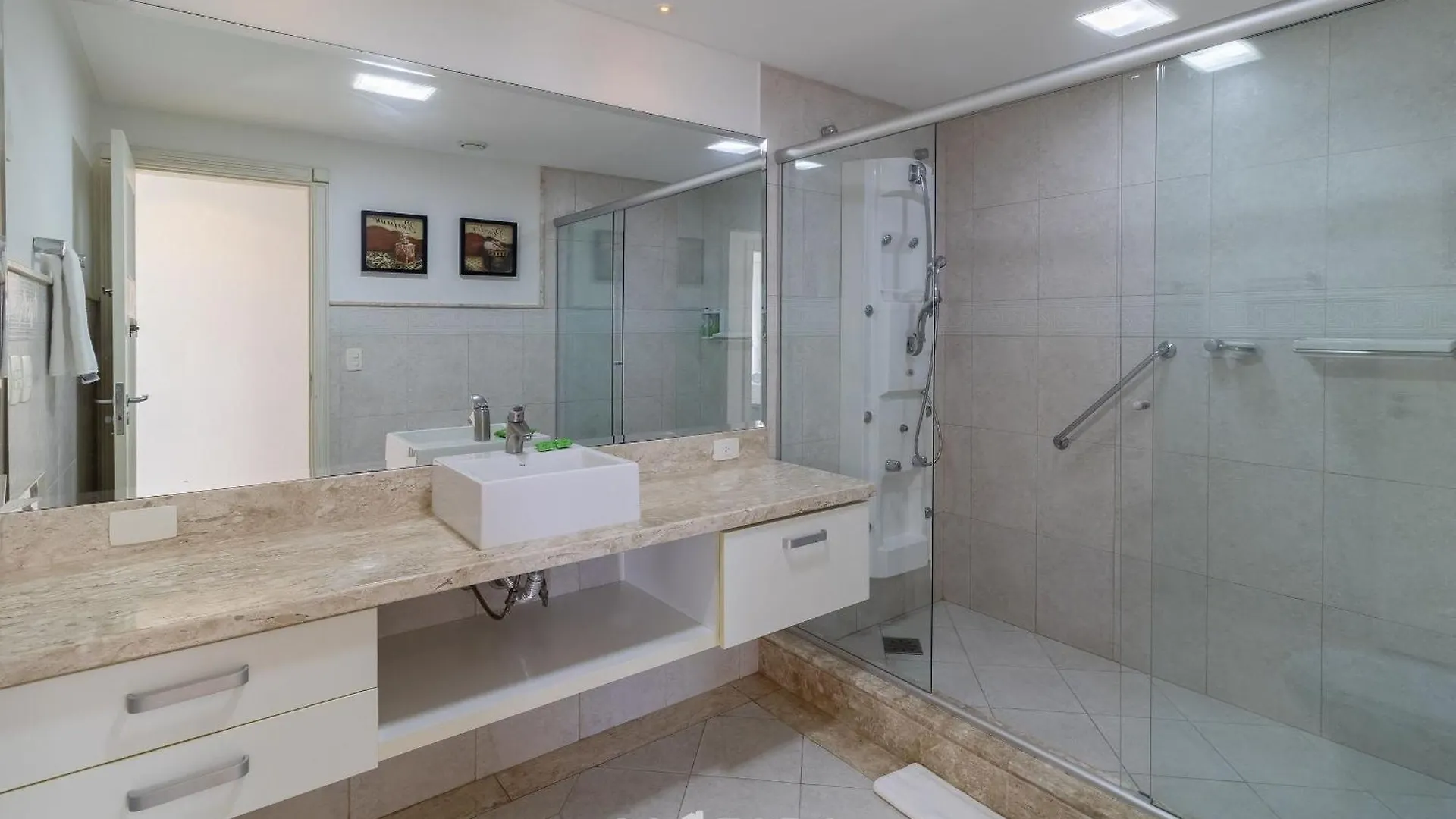 Cobertura luxuosa dentro de Resort - Direto com proprietário Florianópolis