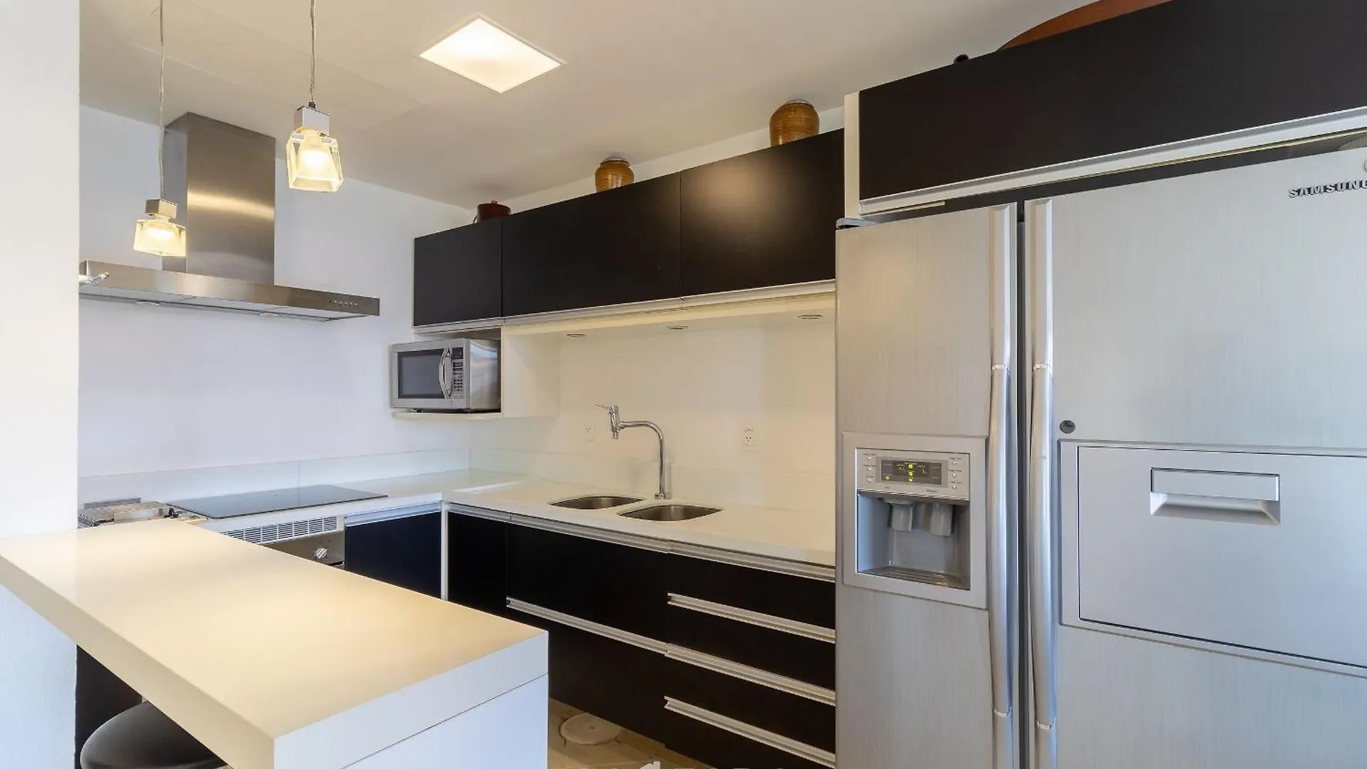 Cobertura luxuosa dentro de Resort - Direto com proprietário Florianópolis