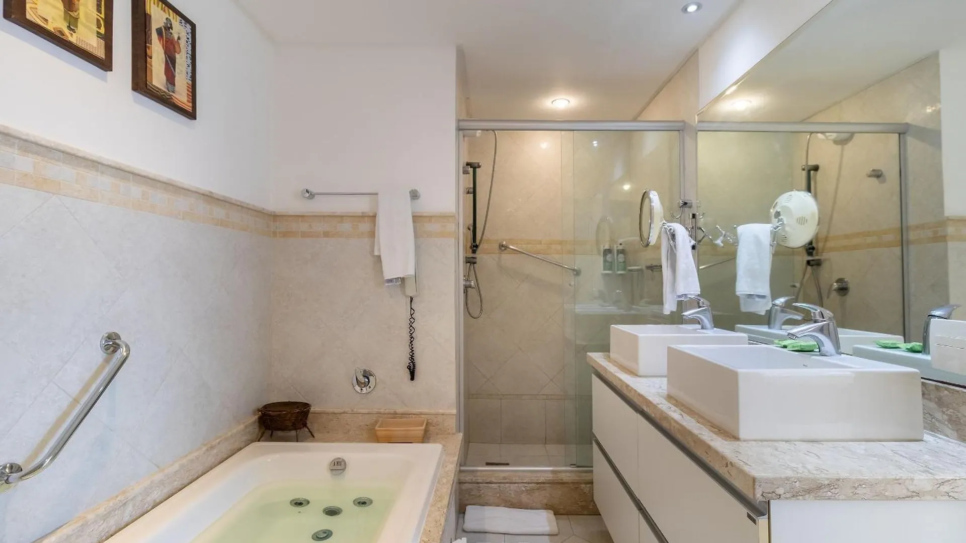 Cobertura Luxuosa Dentro De Resort - Direto Com Proprietario - Ilcmaster Florianópolis